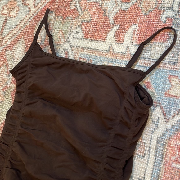 Classiques Entier Seamless Shaping Tank Camisole in Brown-Like New! - Picture 2 of 4
